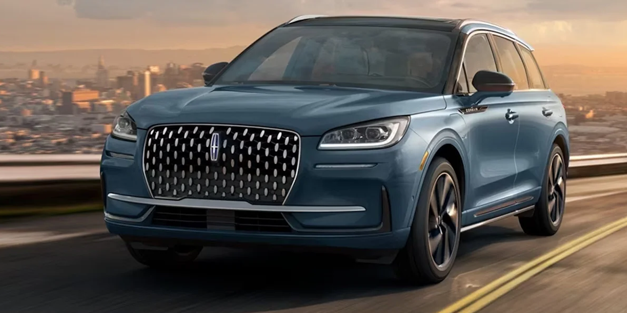 The 2023 Lincoln Corsair driving on a highway
