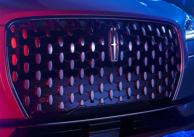 The grill of a 2024 Lincoln Corsair PHEV