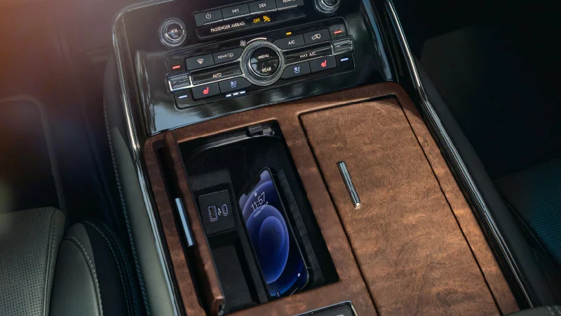 The console of a 2024 Lincoln Navigator