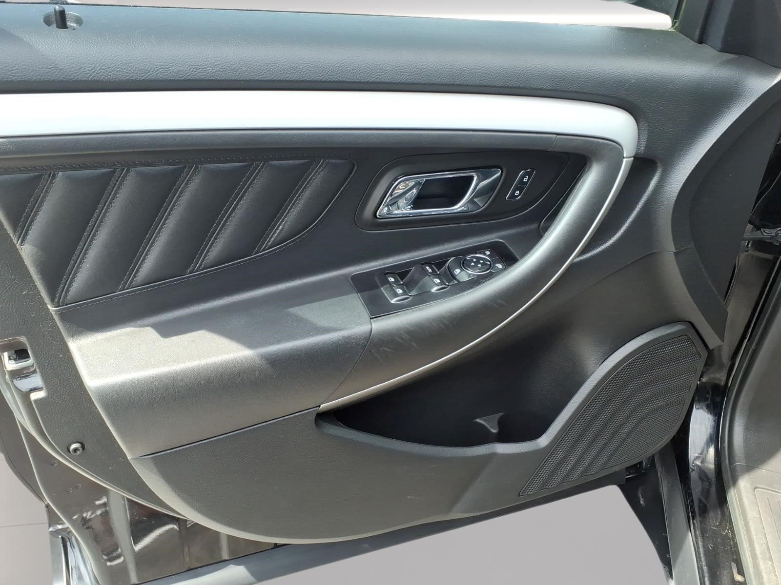 2018 Ford Taurus SEL