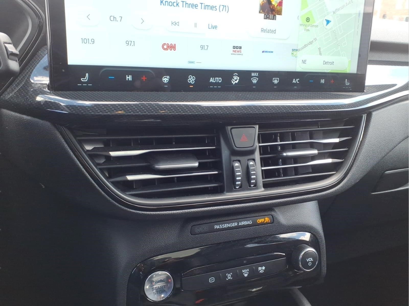 2025 Ford Escape Hybrid ST-Line Select