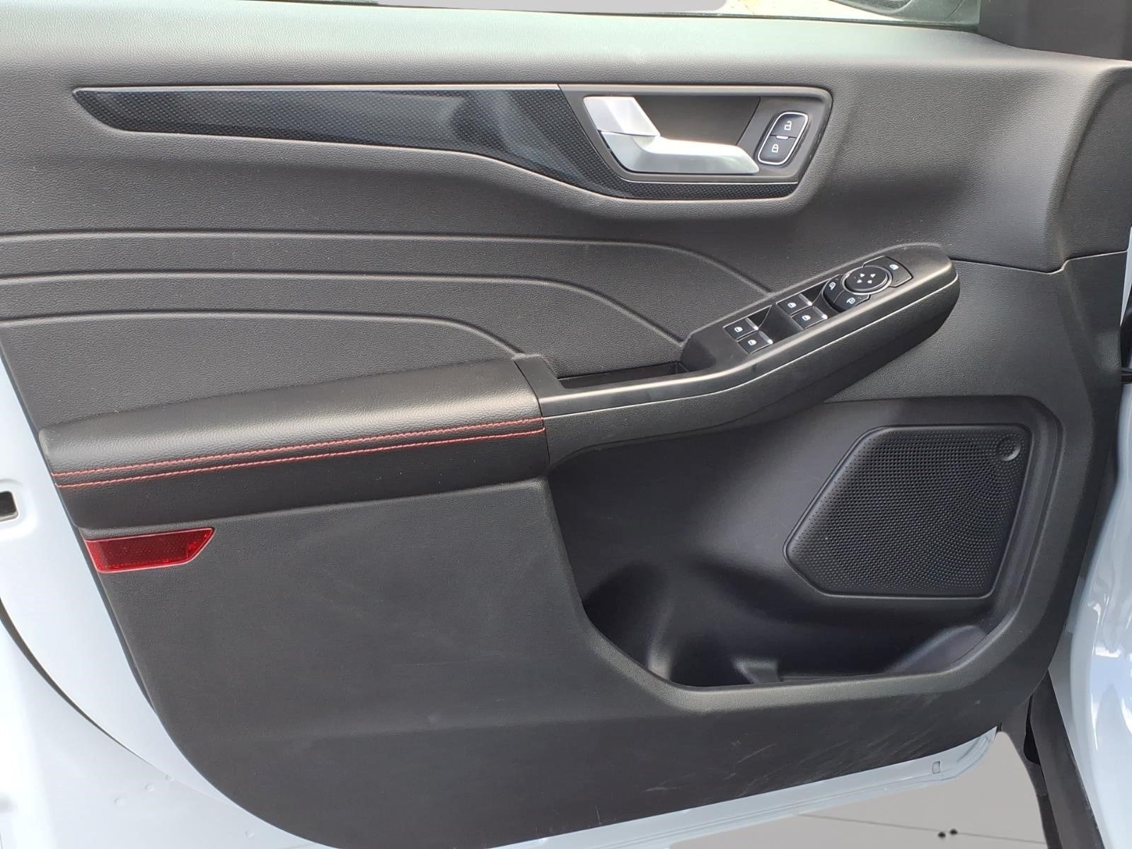 2025 Ford Escape Hybrid ST-Line Select