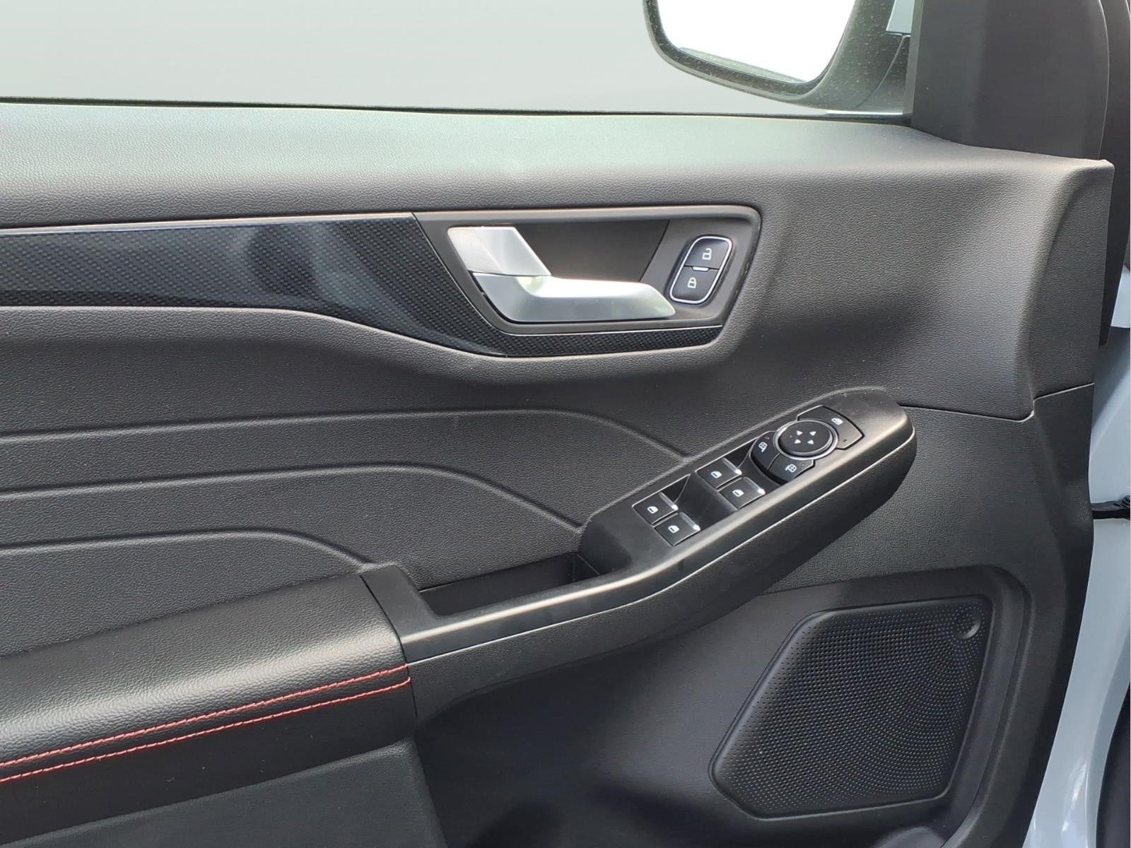 2025 Ford Escape Hybrid ST-Line Select