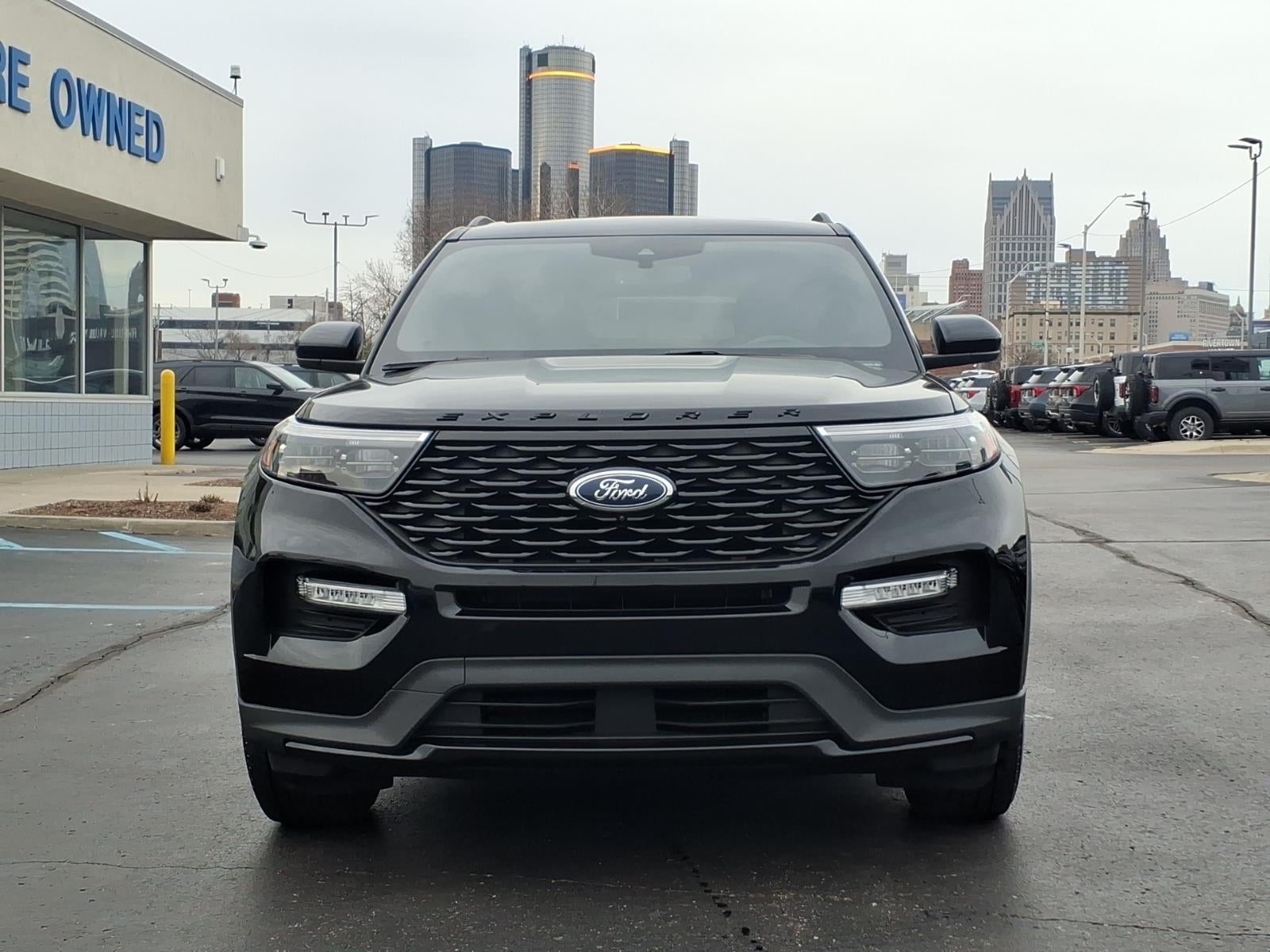 2023 Ford Explorer ST-Line