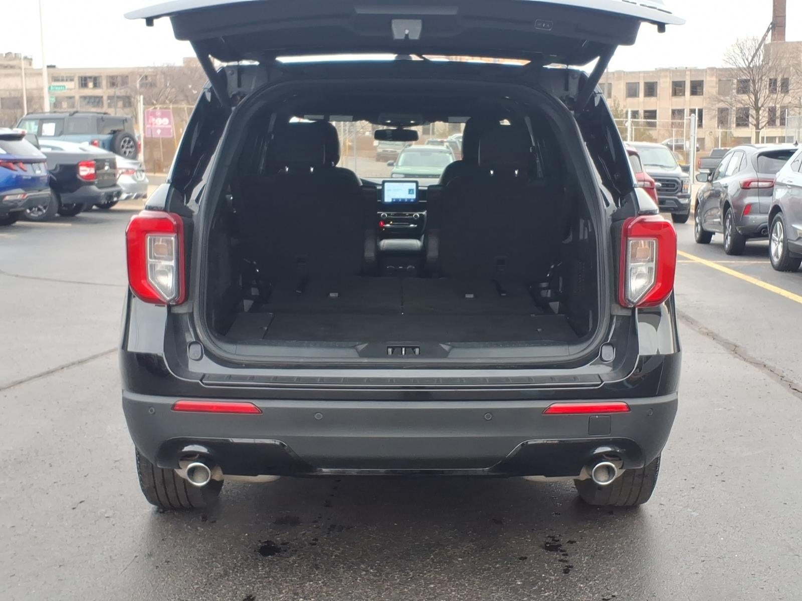 2023 Ford Explorer ST-Line