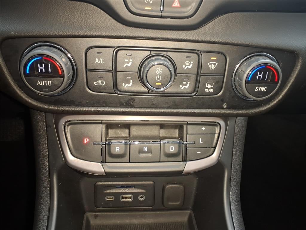 2023 GMC Terrain AT4