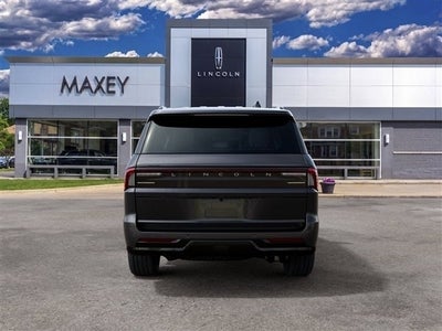 2027 Lincoln Navigator Reserve
