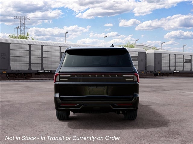 2027 Lincoln Navigator Reserve