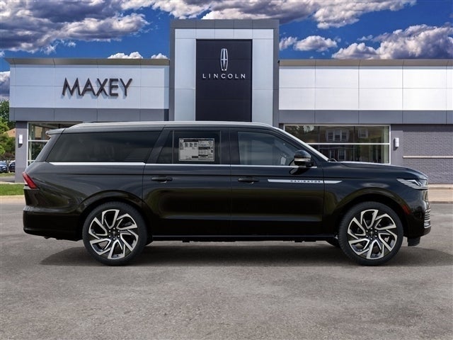 2027 Lincoln Navigator Reserve L