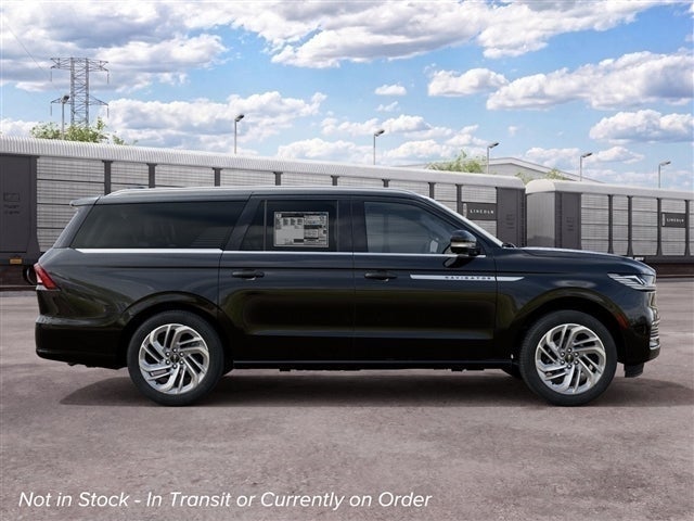 2027 Lincoln Navigator Reserve L