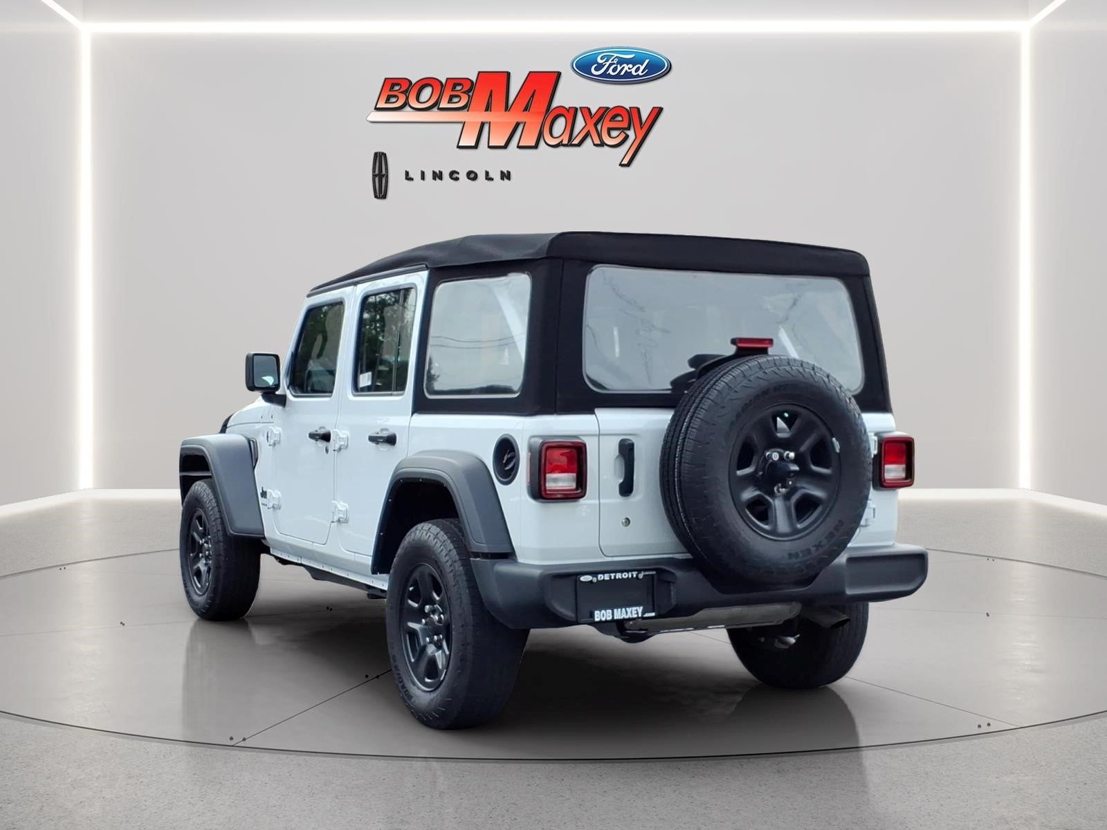 2024 Jeep Wrangler Sport