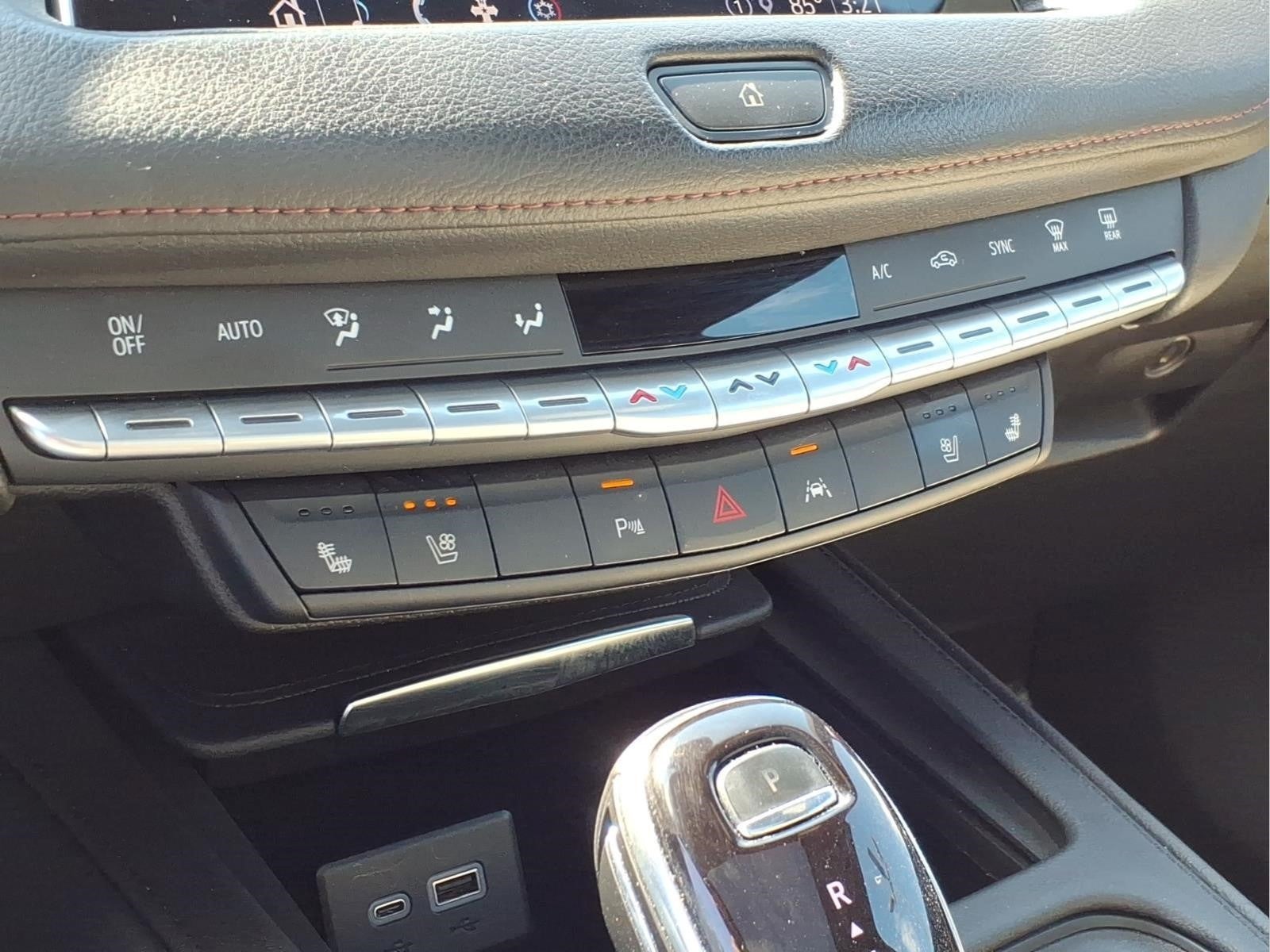 2023 Cadillac XT4 Sport