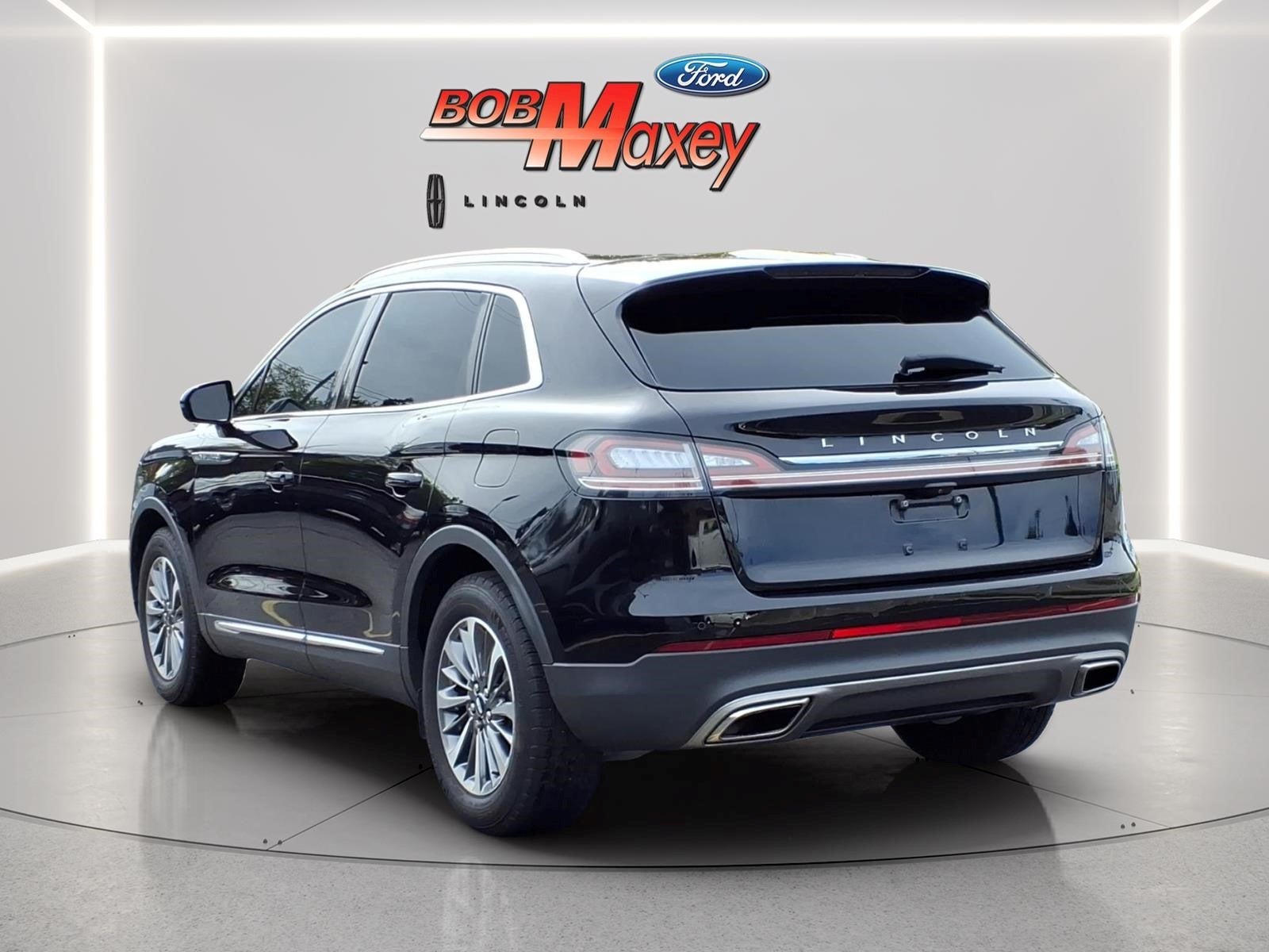 2023 Lincoln Nautilus Standard