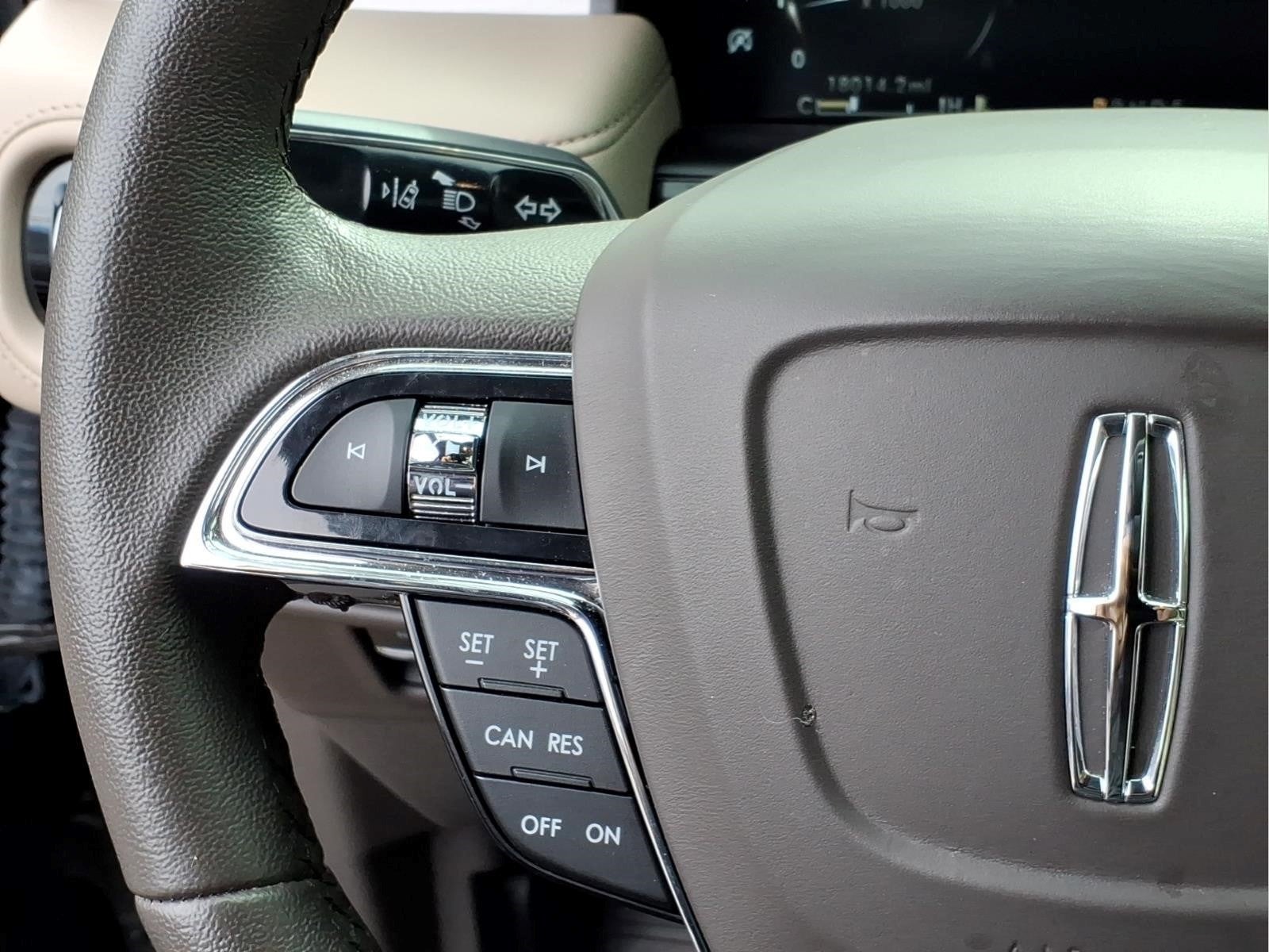 2023 Lincoln Nautilus Standard