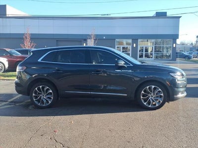 2022 Lincoln Nautilus Reserve