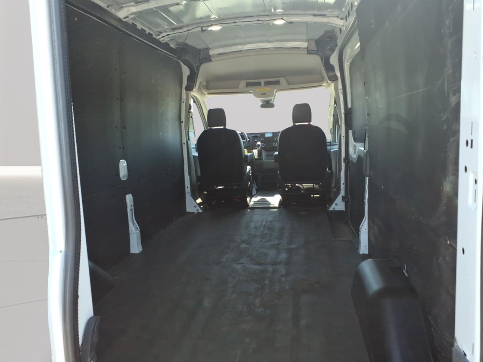 2023 Ford Transit Base