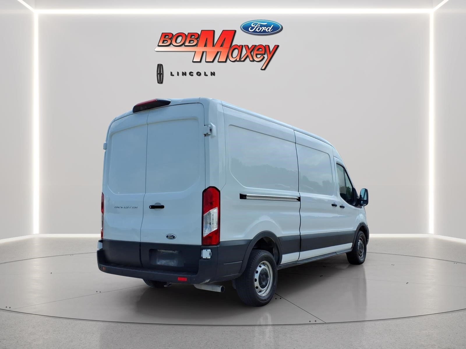 2023 Ford Transit Base