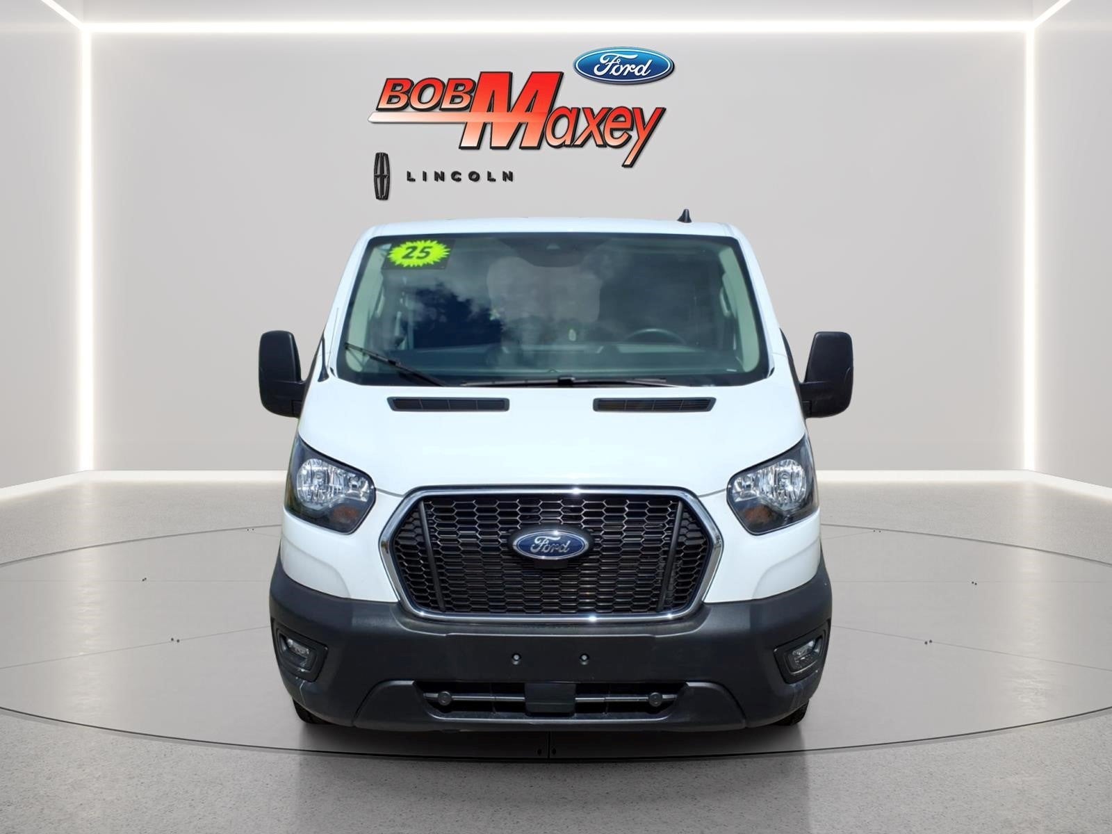 2025 Ford Transit Base