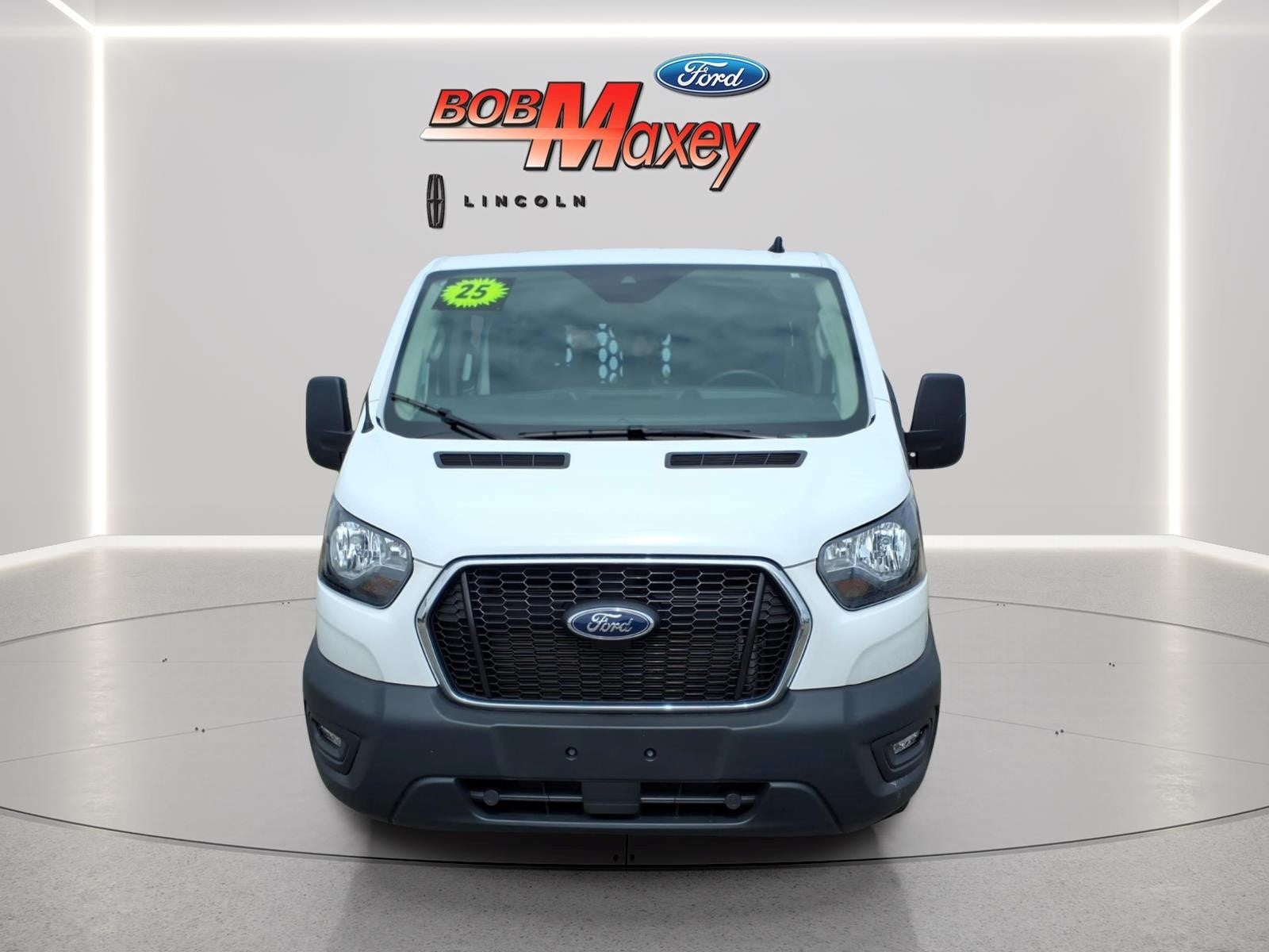 2025 Ford Transit Base