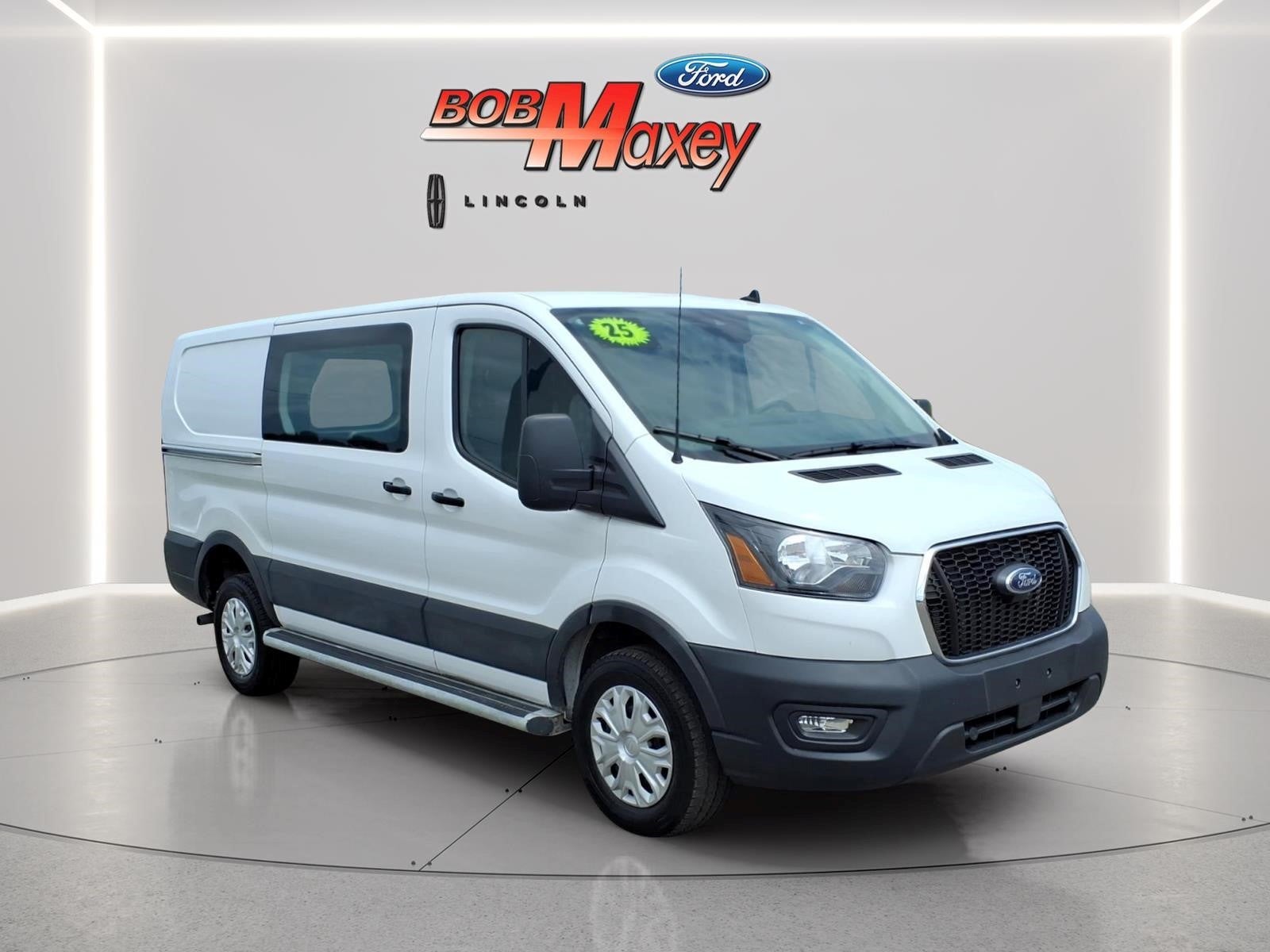 2025 Ford Transit Base