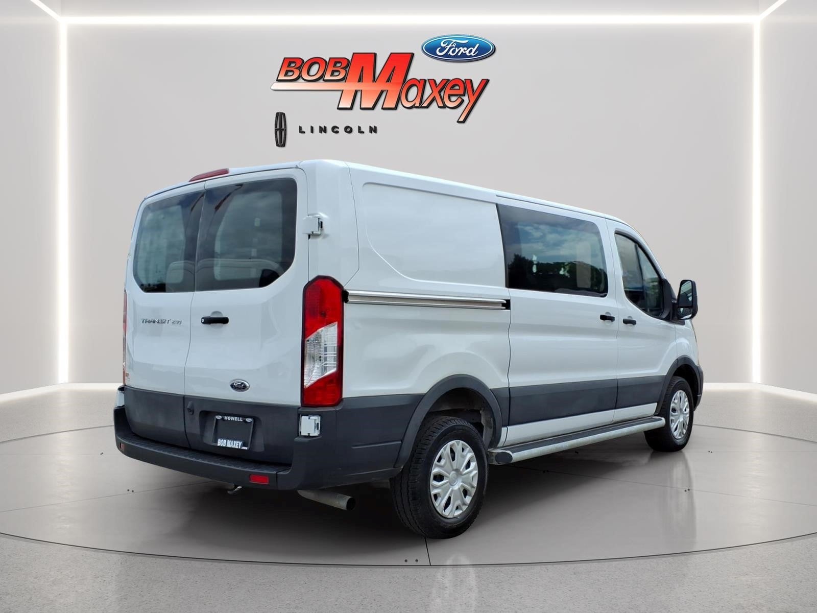 2025 Ford Transit Base