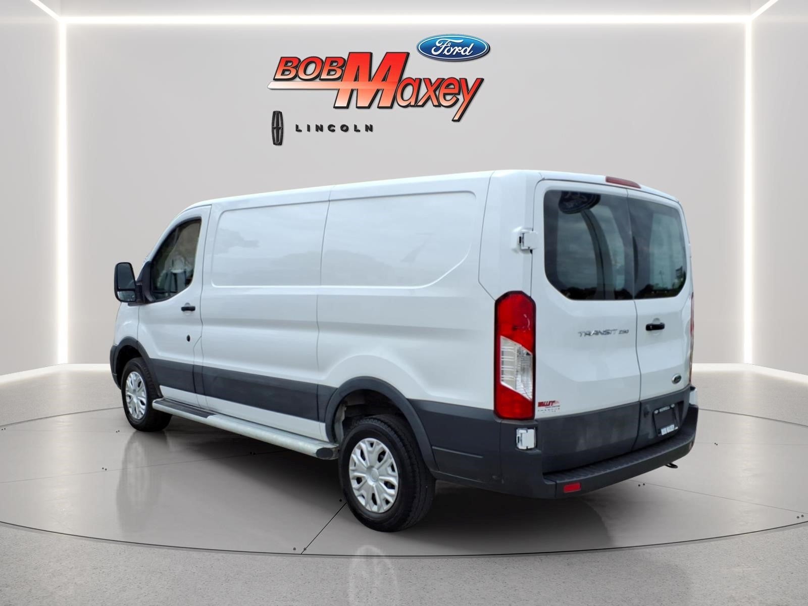 2025 Ford Transit Base