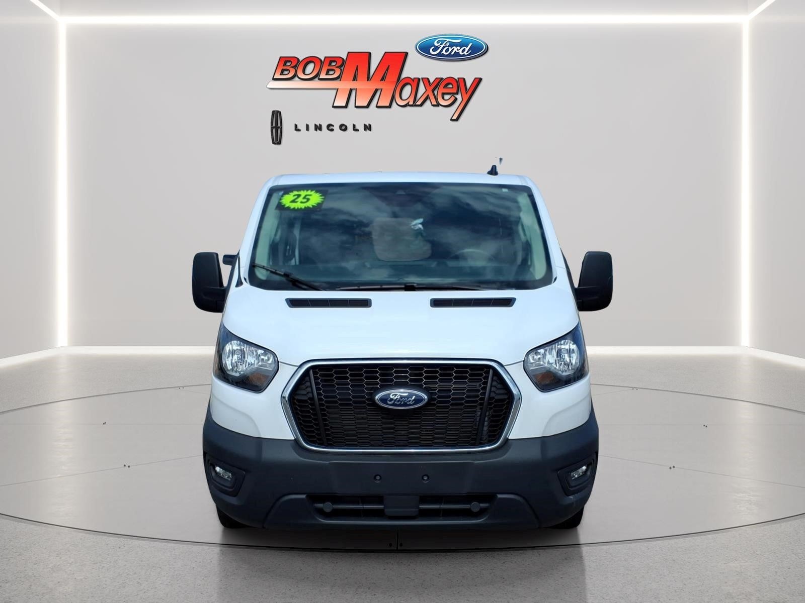 2025 Ford Transit Base