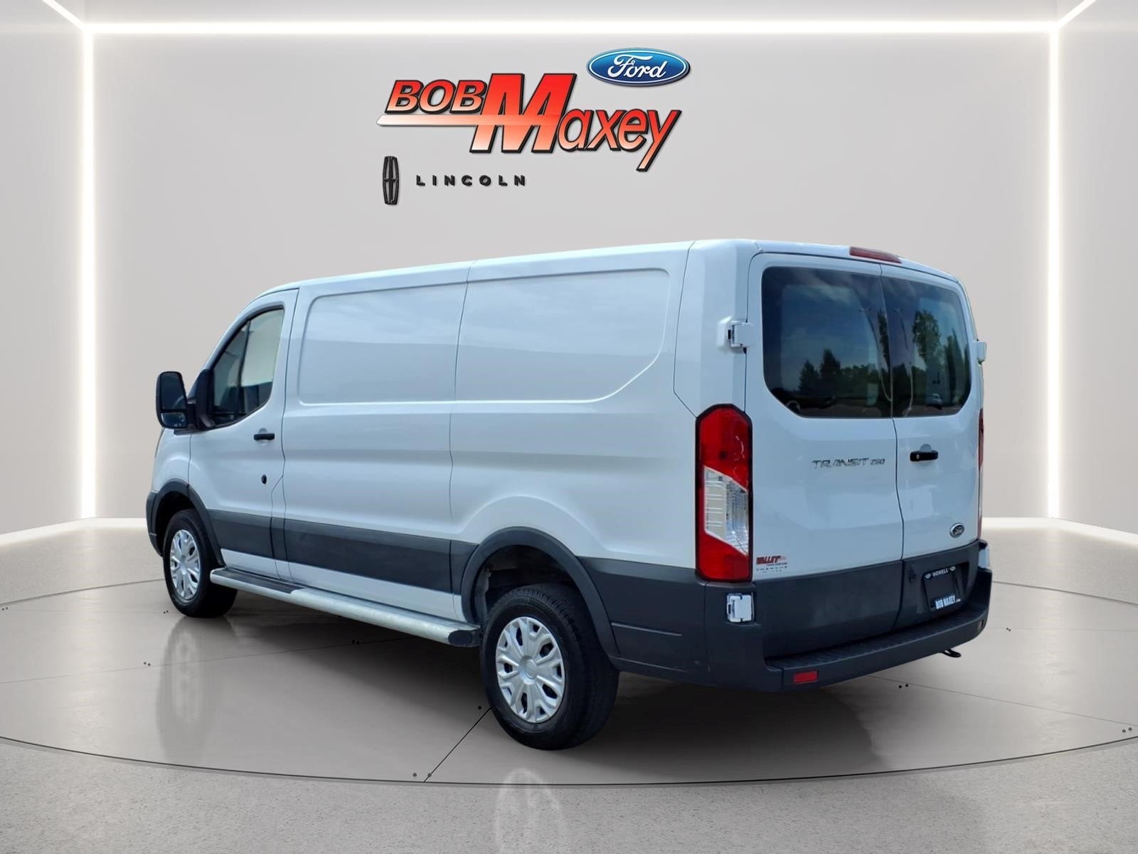 2025 Ford Transit Base