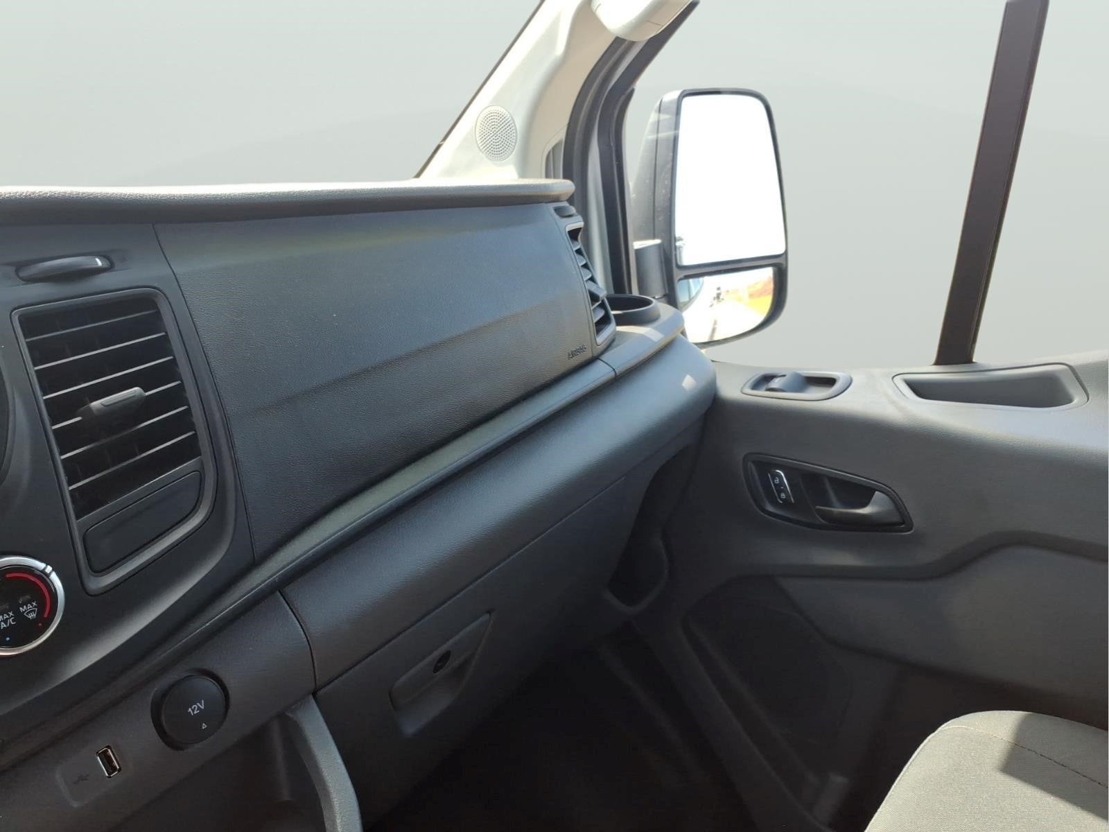 2024 Ford Transit Base