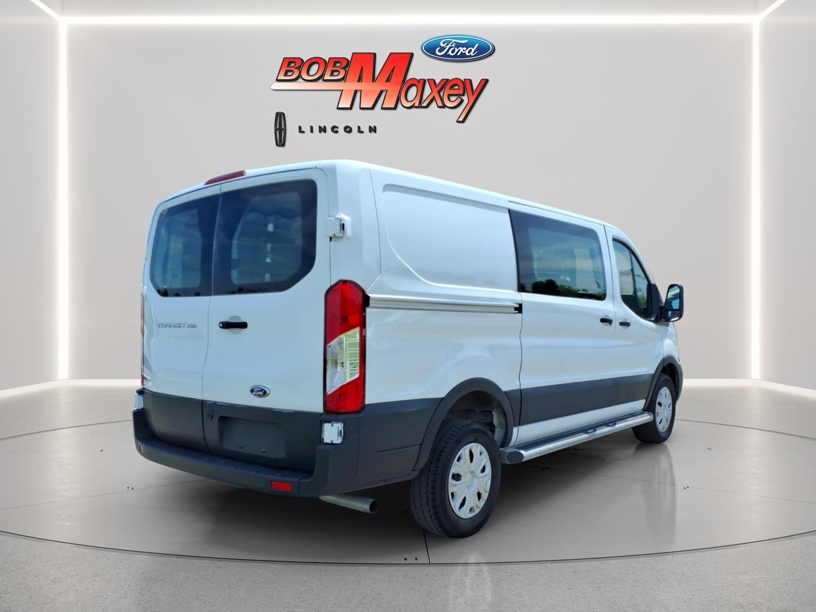 2025 Ford Transit Base