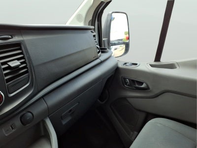 2025 Ford Transit Base