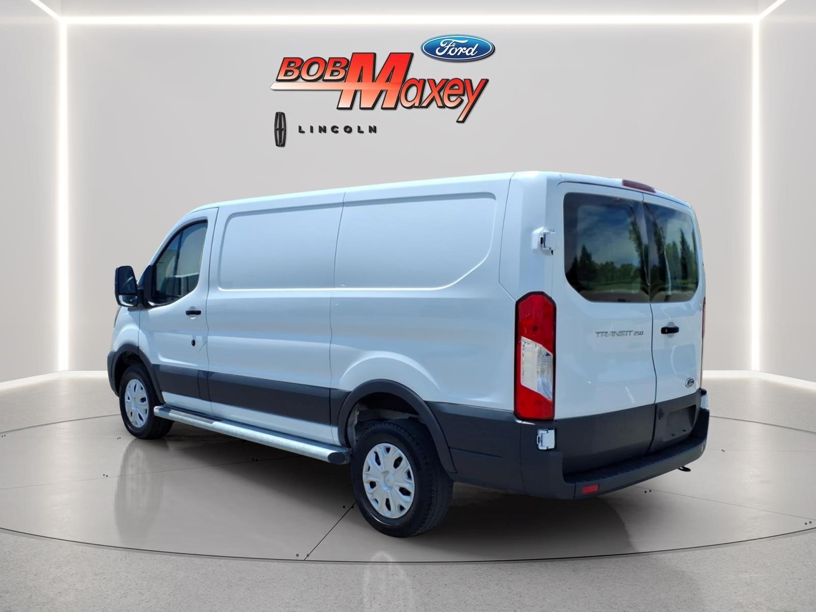 2025 Ford Transit Base