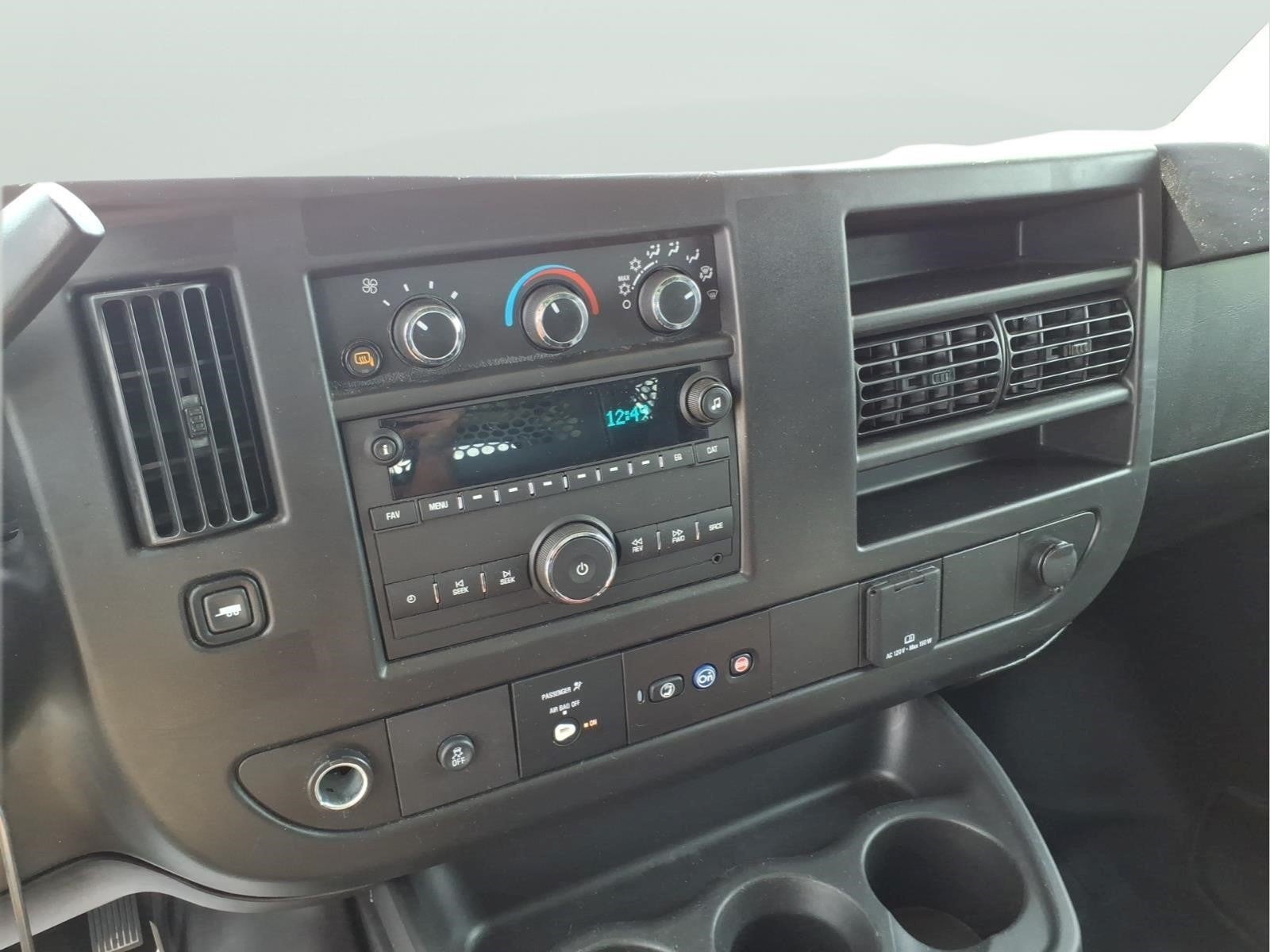 2025 GMC Savana Work Van