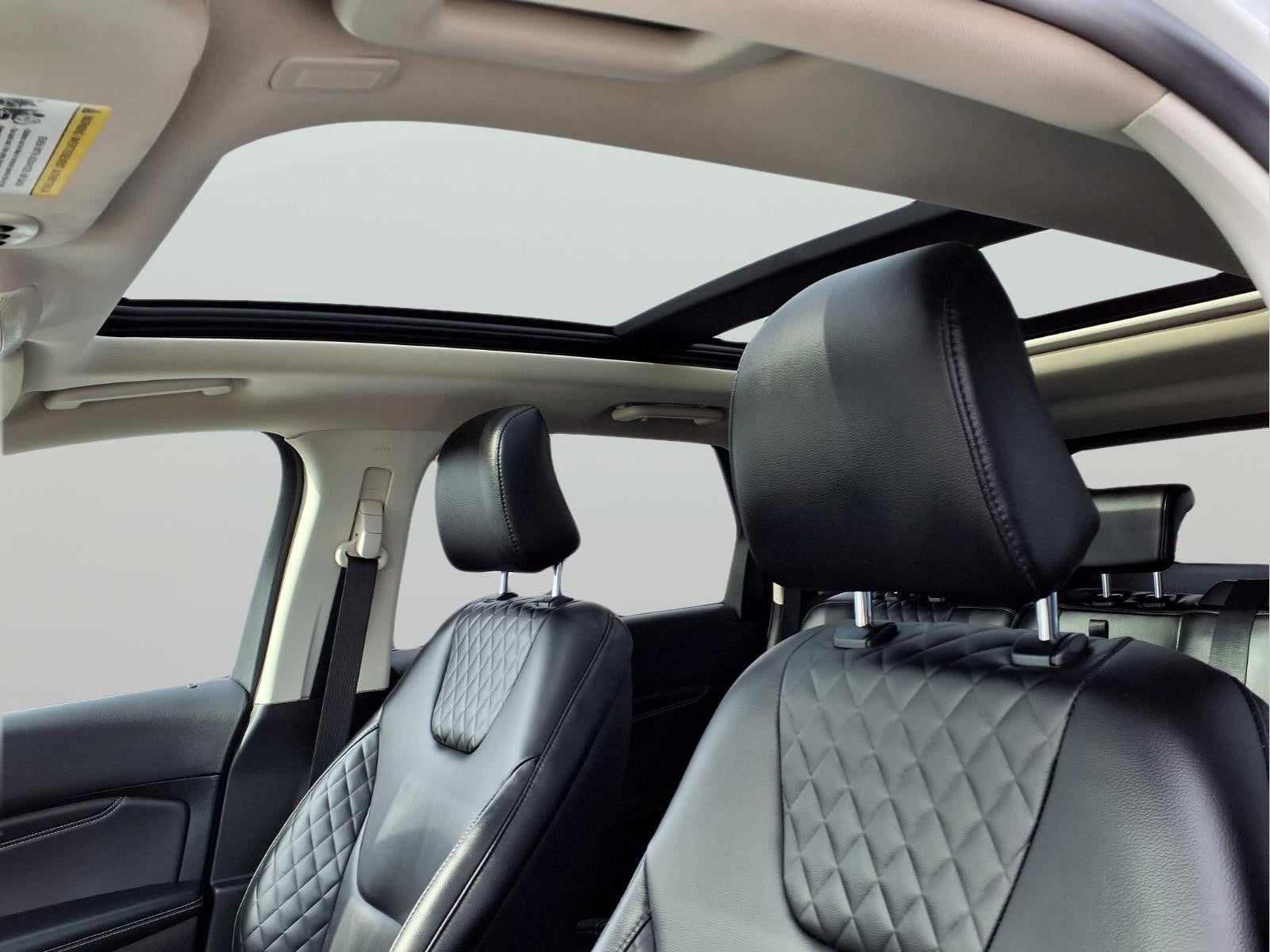 2023 Ford Edge Titanium