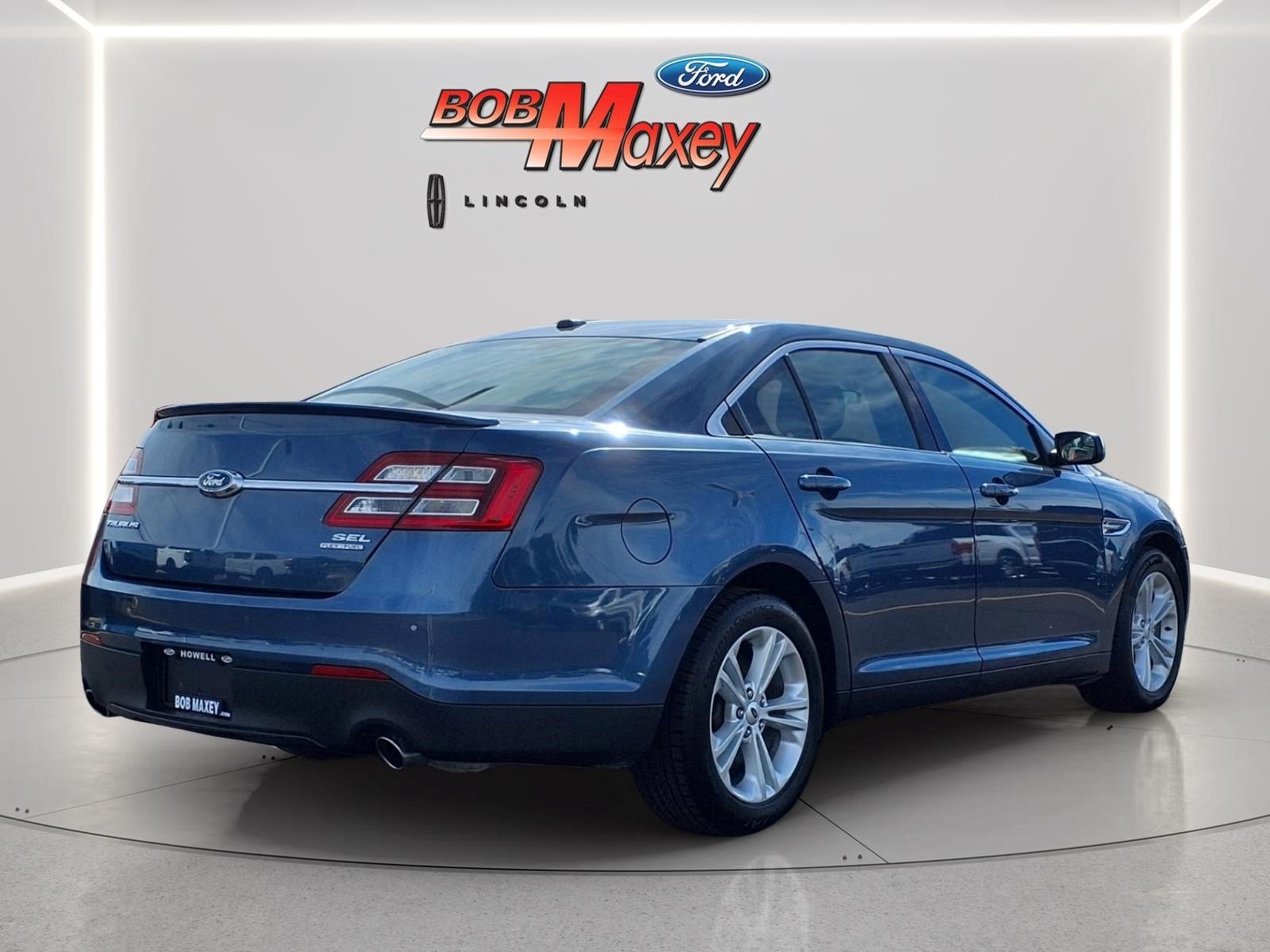 2018 Ford Taurus SEL