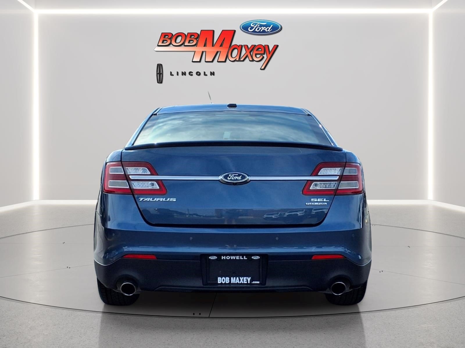 2018 Ford Taurus SEL