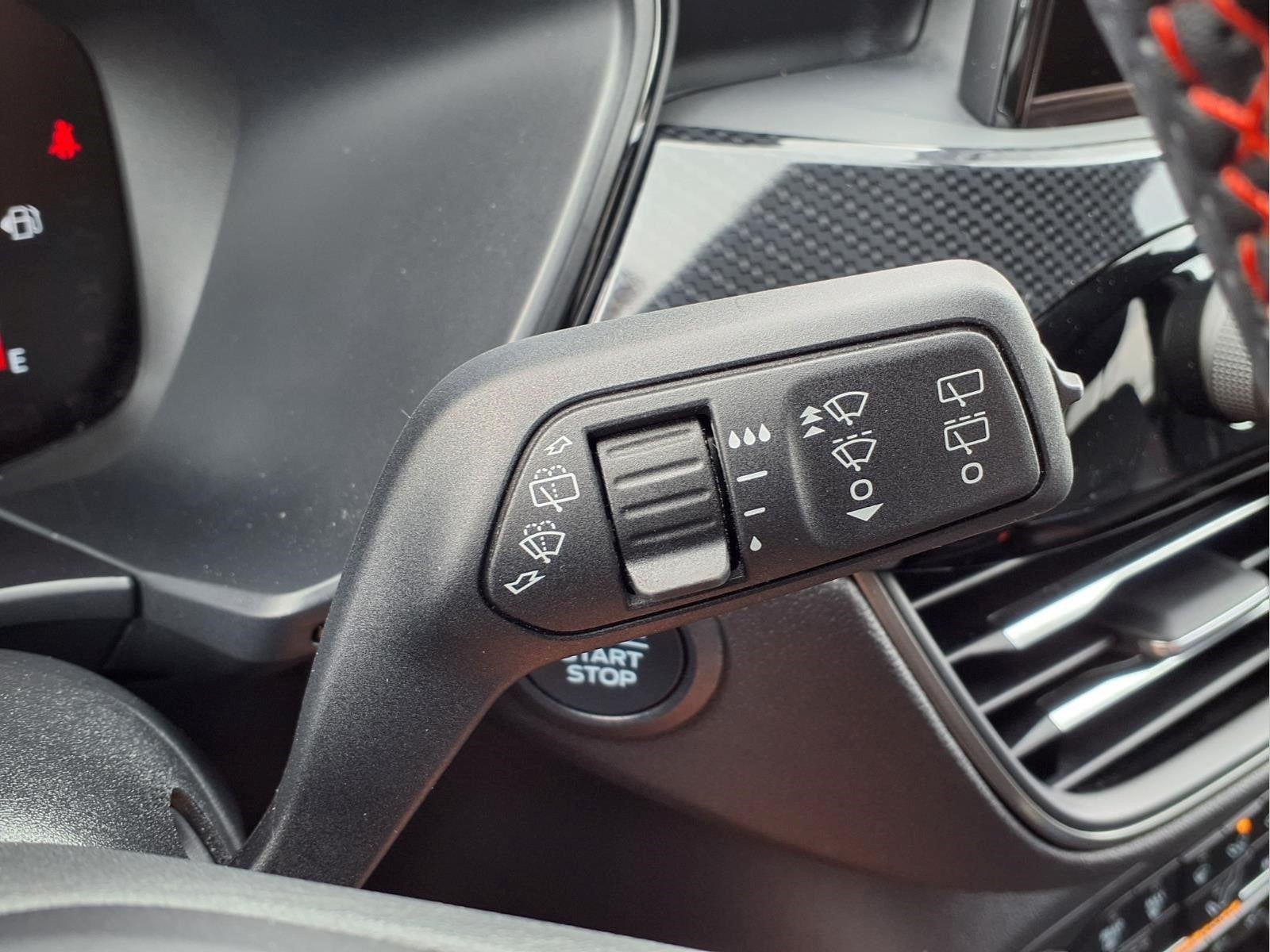 2023 Ford Escape Hybrid ST-Line Select