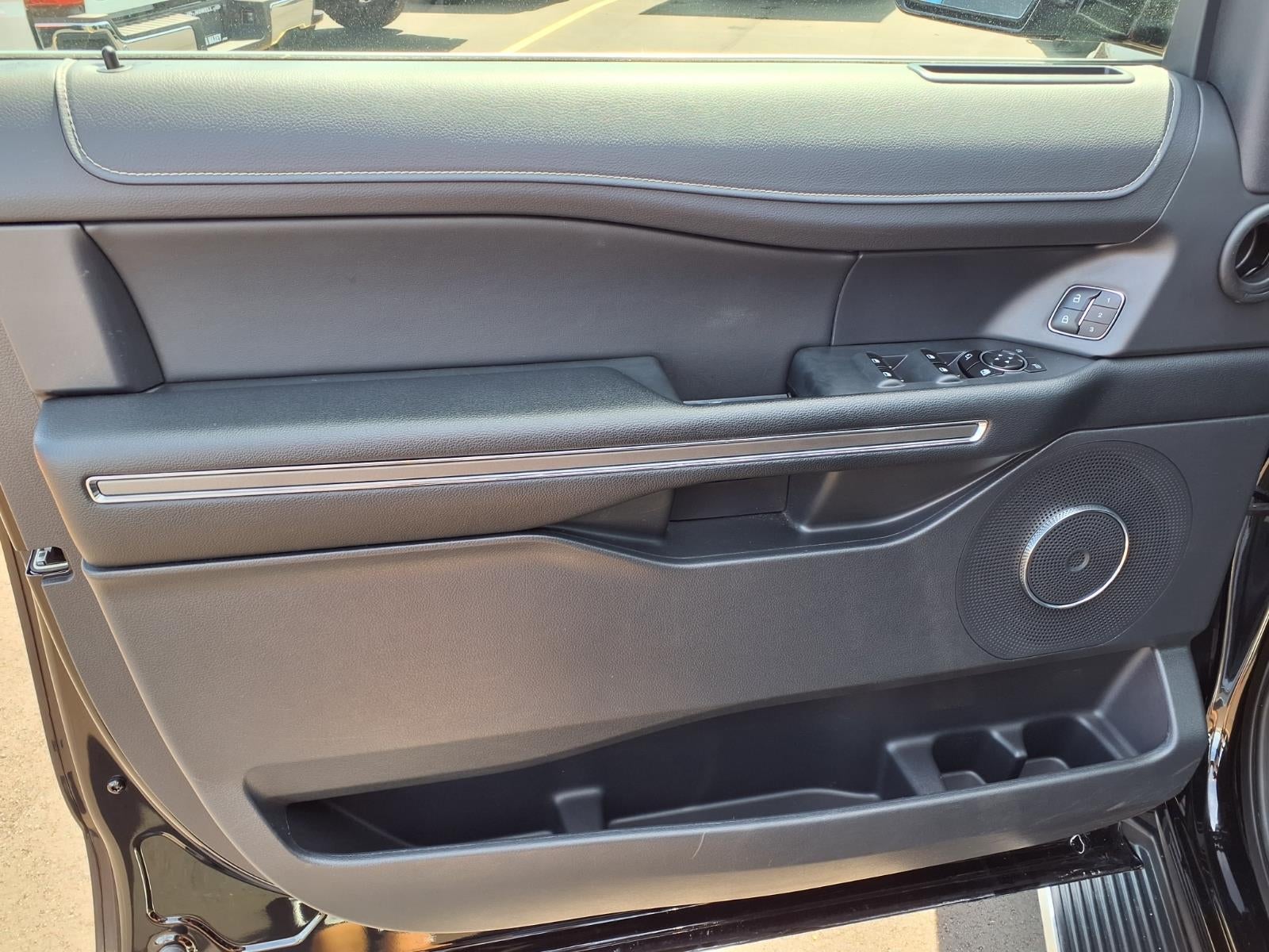 2023 Ford Expedition MAX XLT