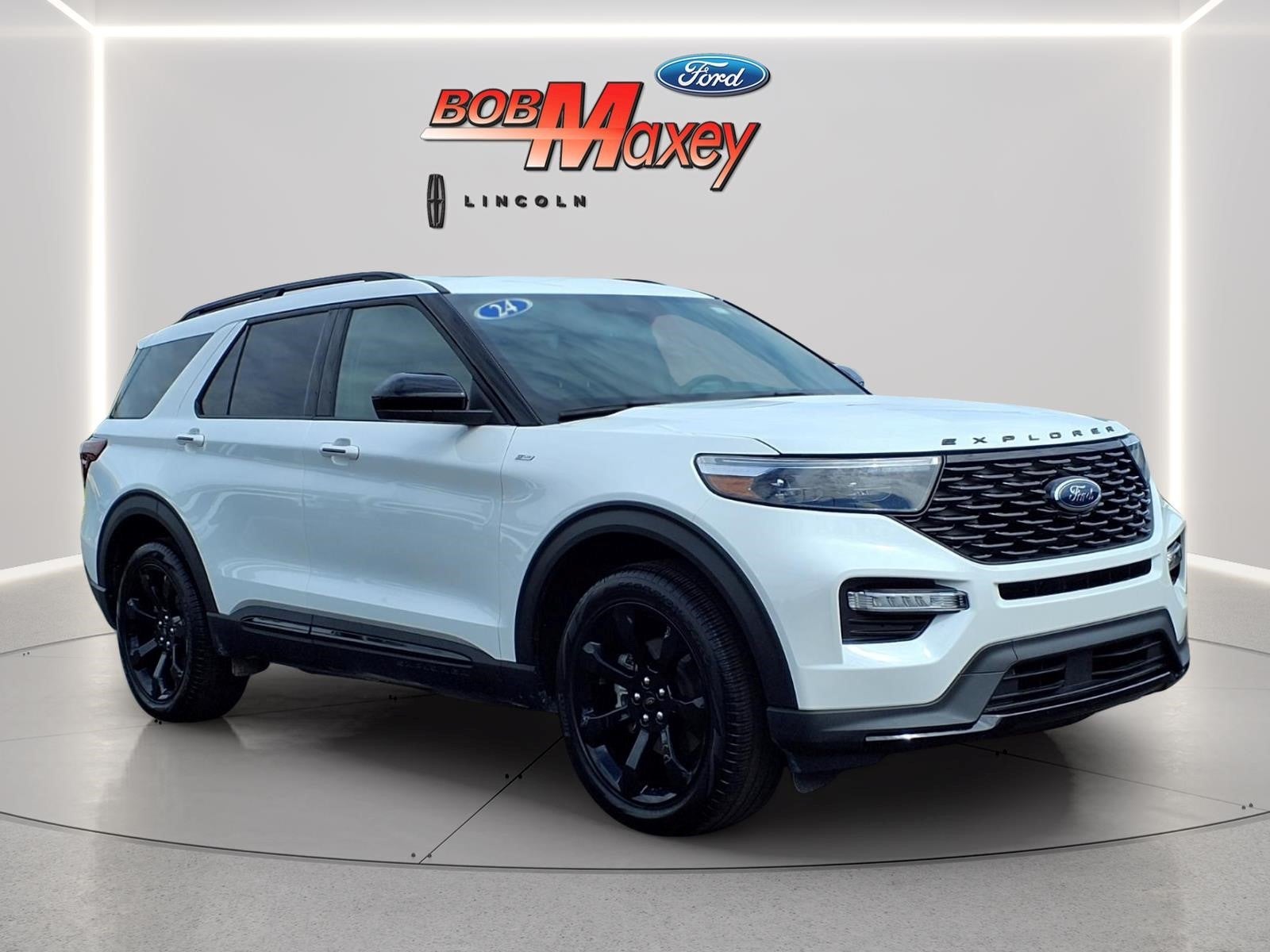 2024 Ford Explorer ST-Line