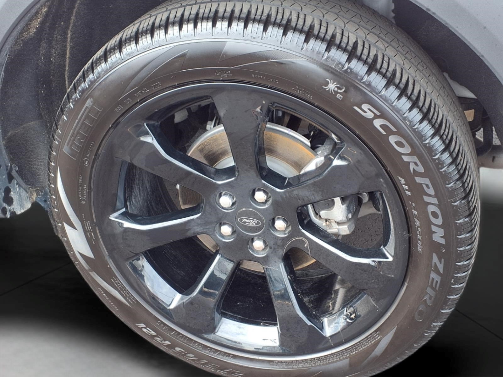 2024 Ford Explorer ST-Line