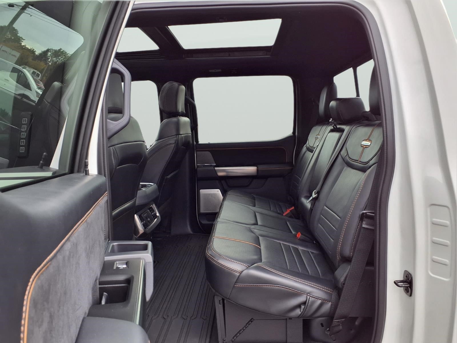 2024 Ford F-350SD Platinum