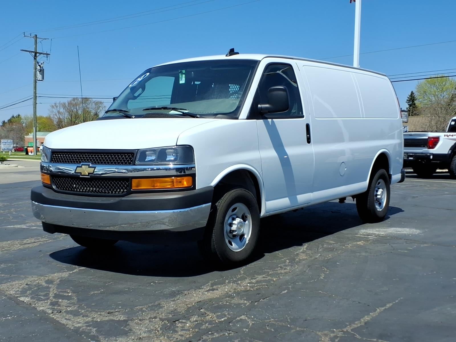 2024 Chevrolet Express 2500