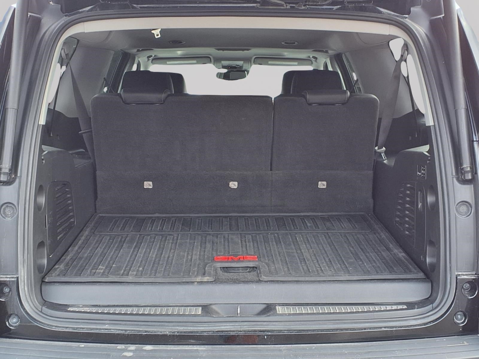 2020 GMC Yukon XL SLT