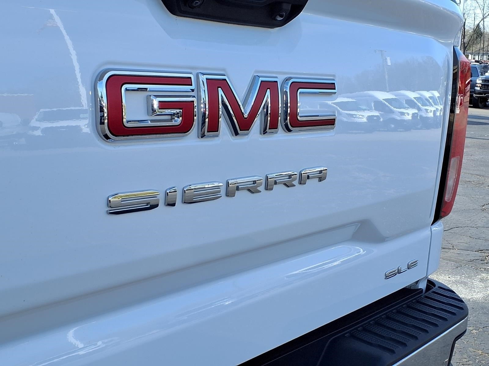 2025 GMC Sierra 1500 SLE