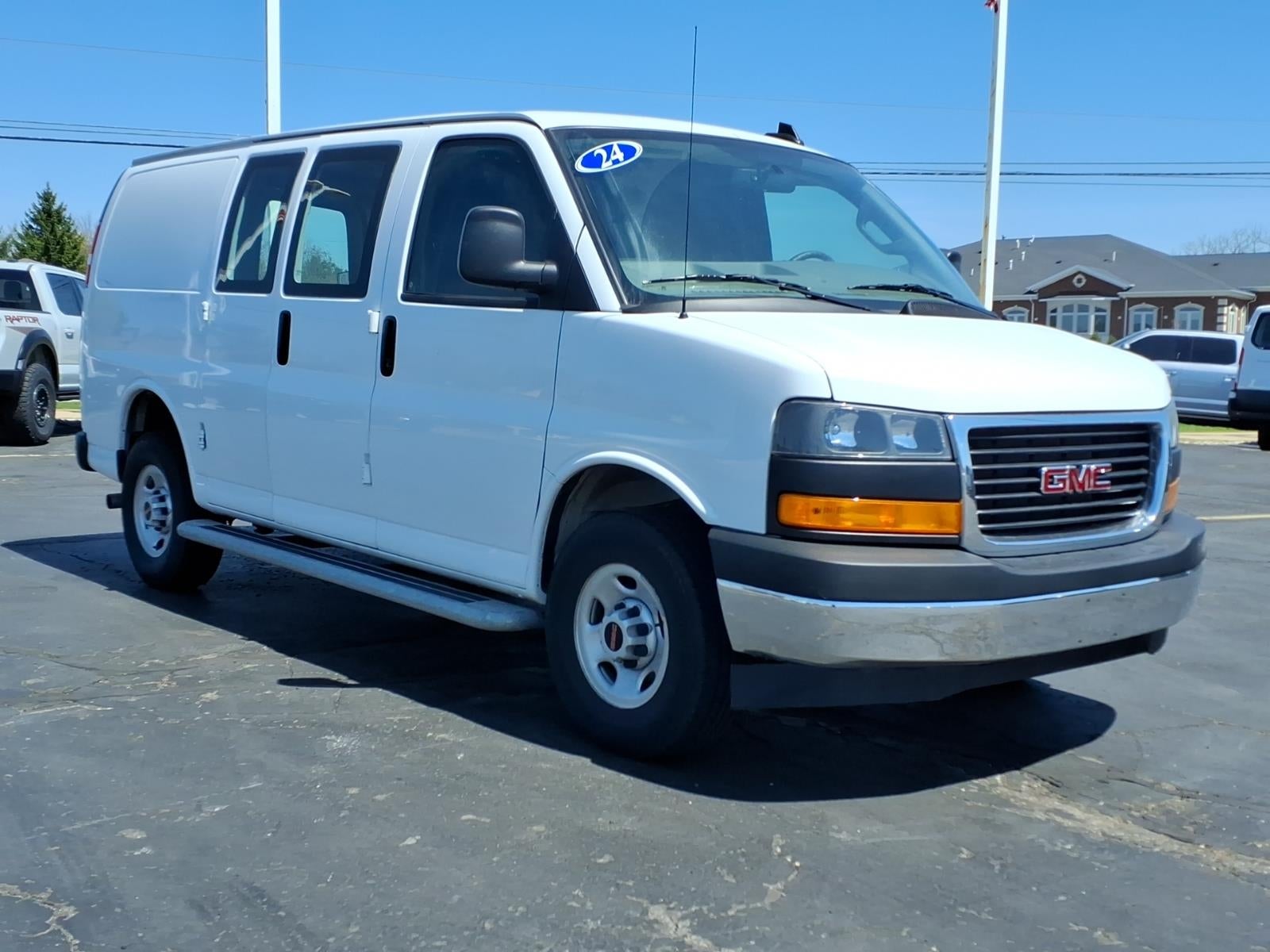 2024 GMC Savana 2500