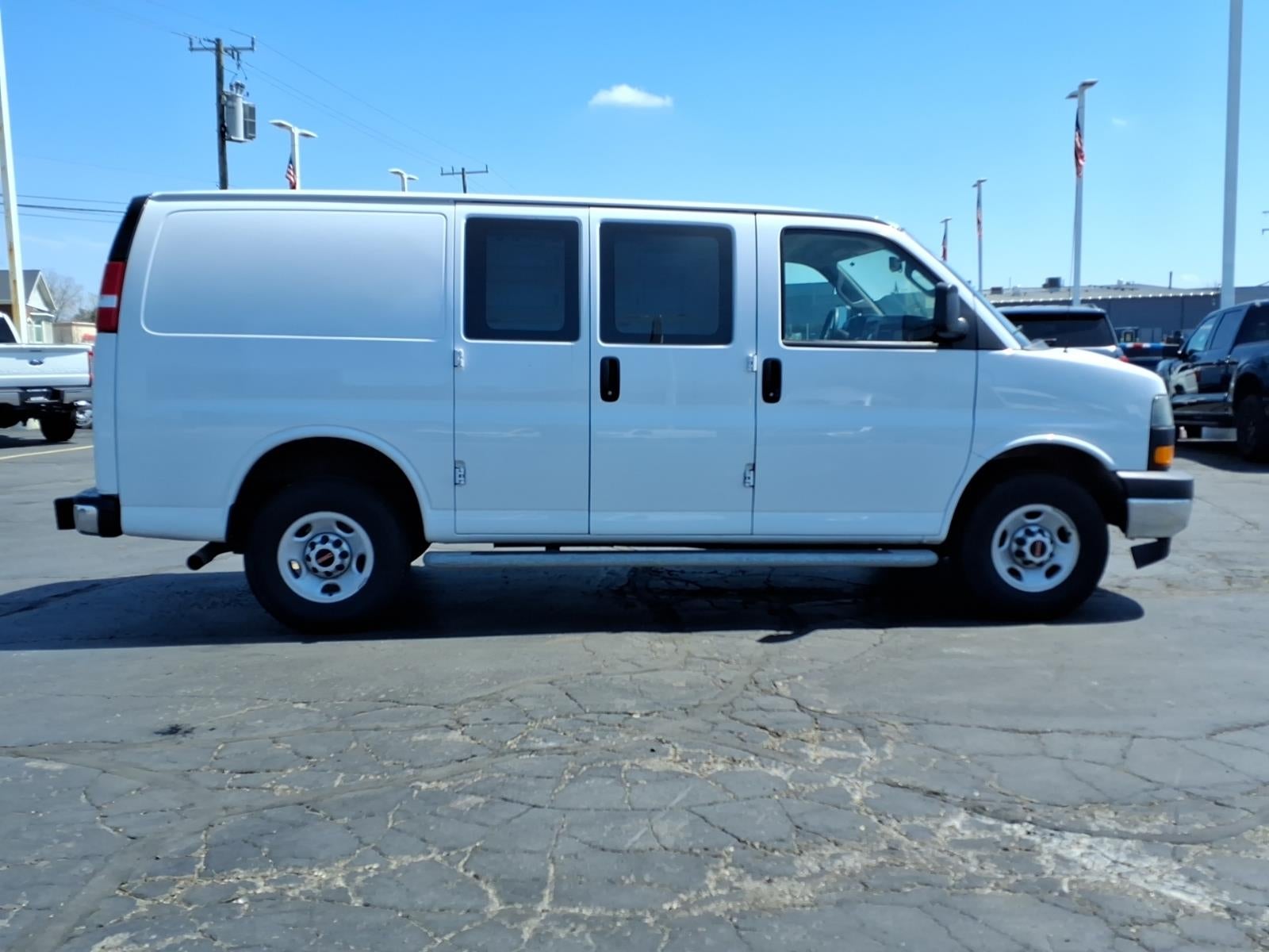 2024 GMC Savana 2500
