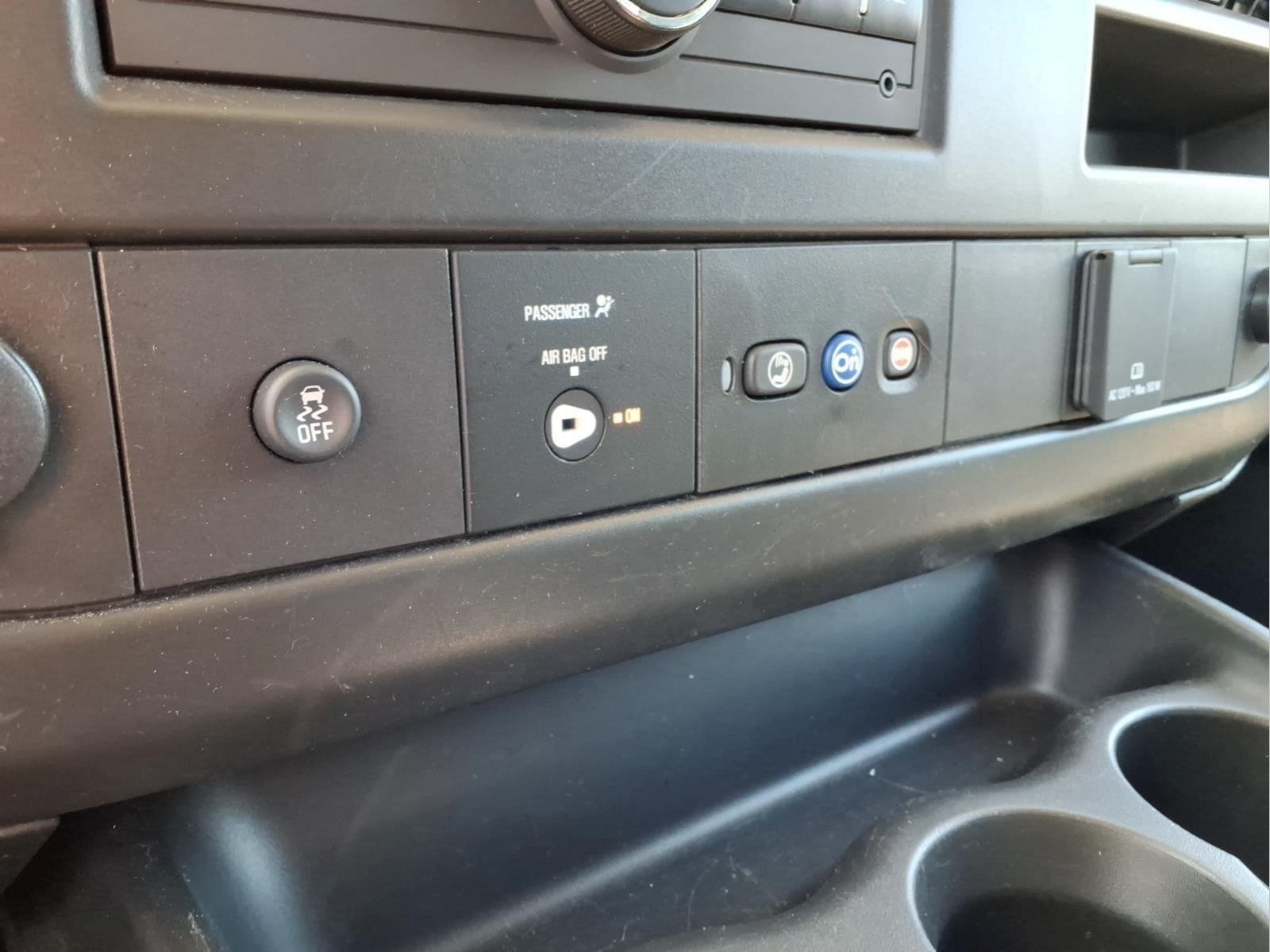 2024 GMC Savana 2500