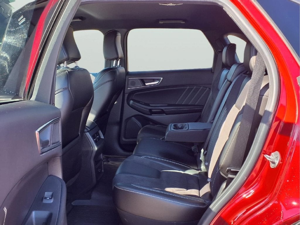2021 Ford Edge ST
