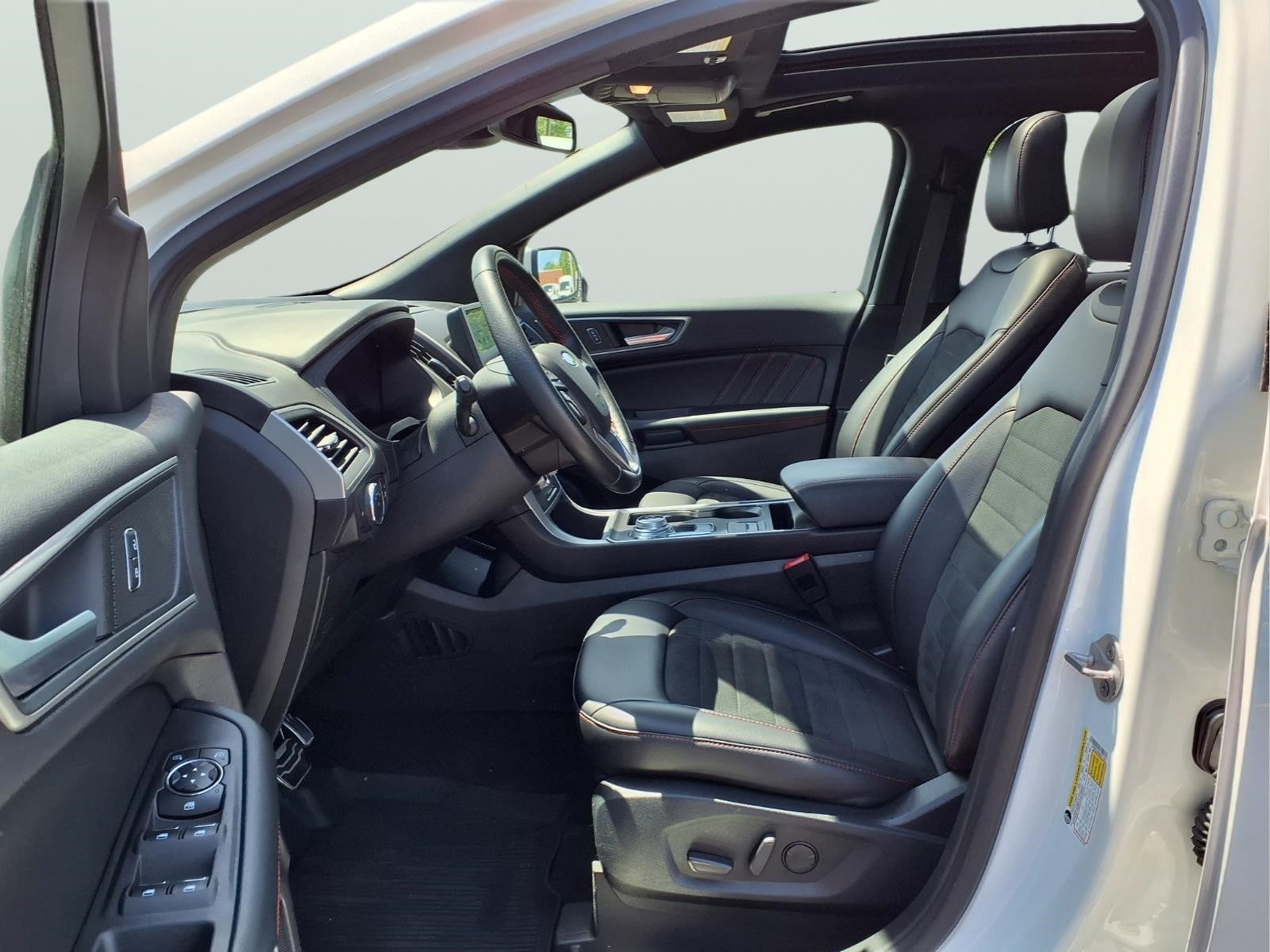 2022 Ford Edge ST Line