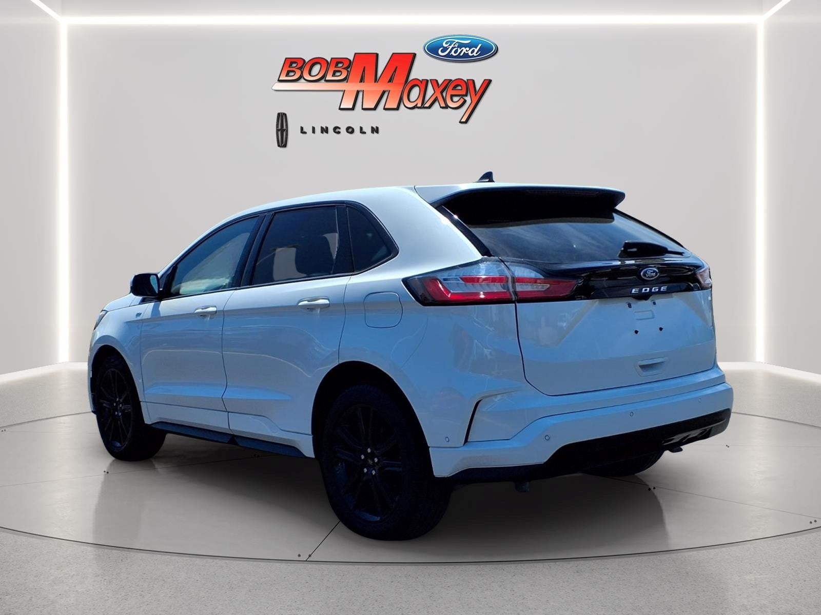 2022 Ford Edge ST Line